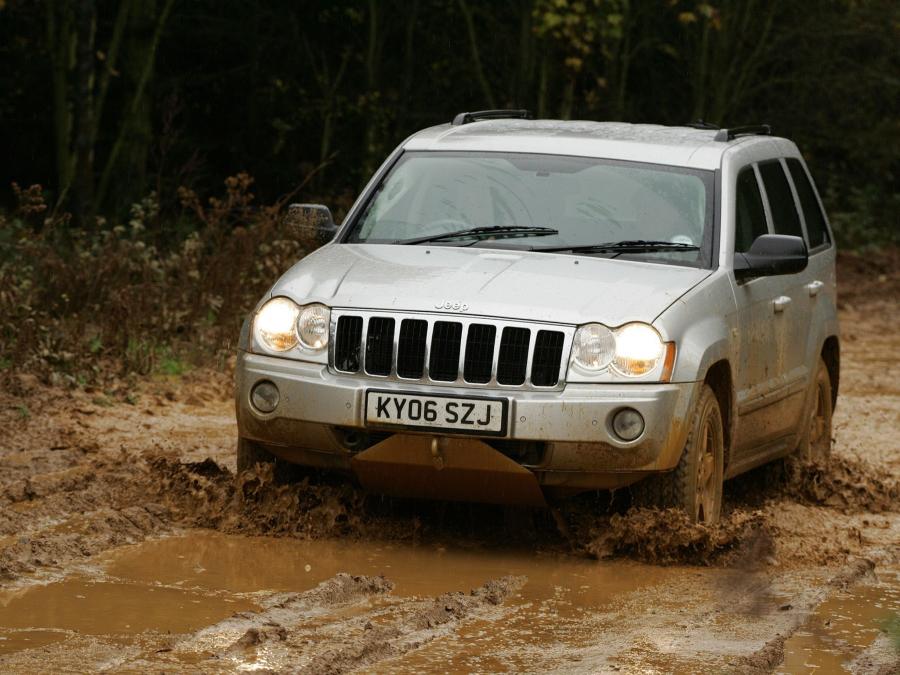  Jeep Grand Cherokee CRD Limited 2005 года  (UK) (фото 12 из 16)